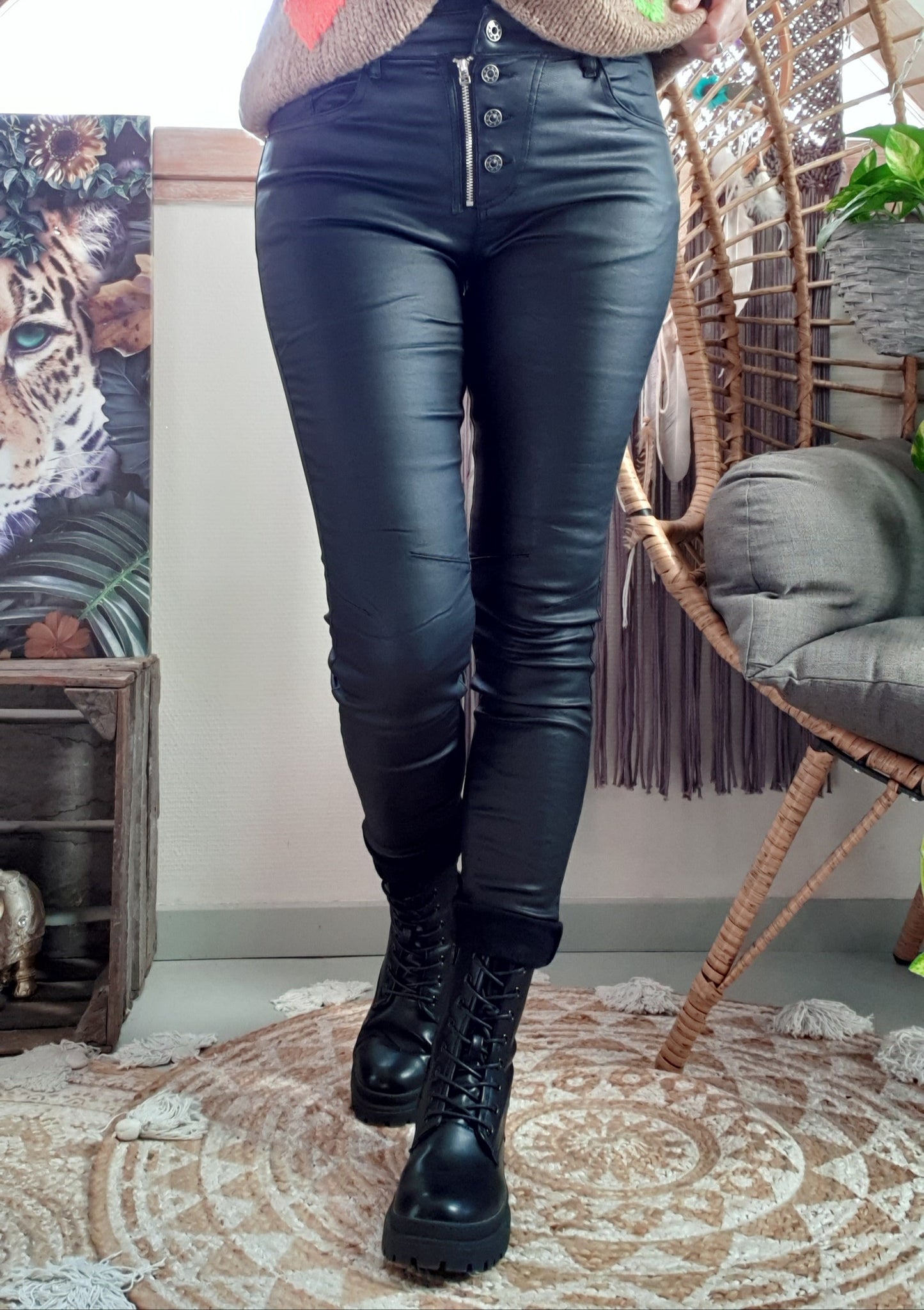 Jeans noir huilé 